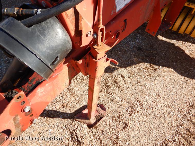 image for item EW9688 1998 New Holland 644 round baler