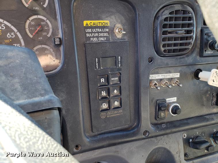 image for item AV9481 2008 Freightliner Business Class M2 dump truck