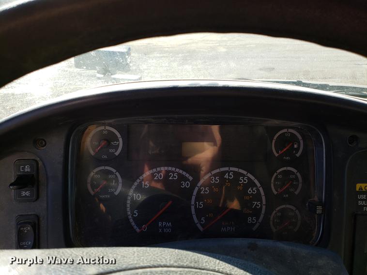 image for item AV9481 2008 Freightliner Business Class M2 dump truck