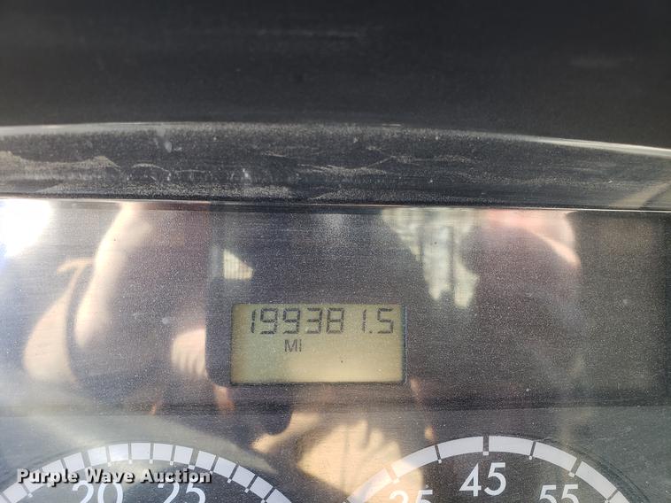 image for item AV9481 2008 Freightliner Business Class M2 dump truck