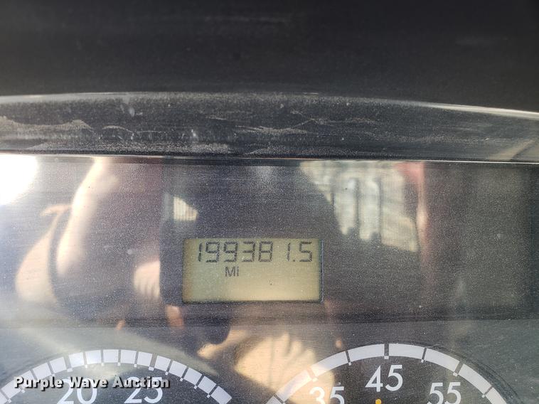 image for item AV9481 2008 Freightliner Business Class M2 dump truck