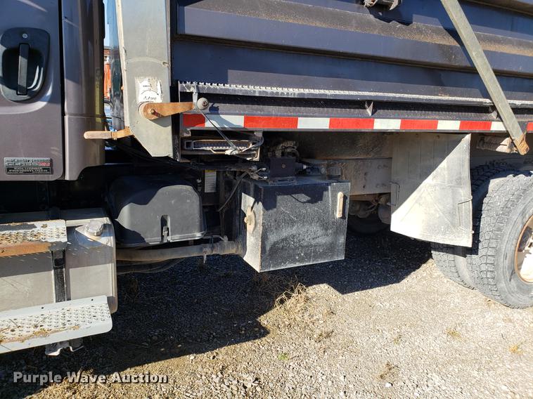 image for item AV9481 2008 Freightliner Business Class M2 dump truck