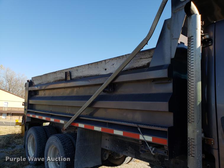 image for item AV9481 2008 Freightliner Business Class M2 dump truck