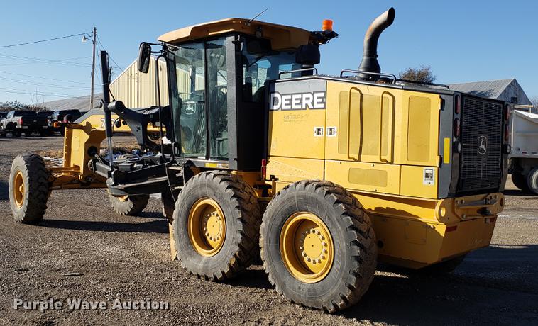 image for item AV9482 2011 John Deere 770G motor grader