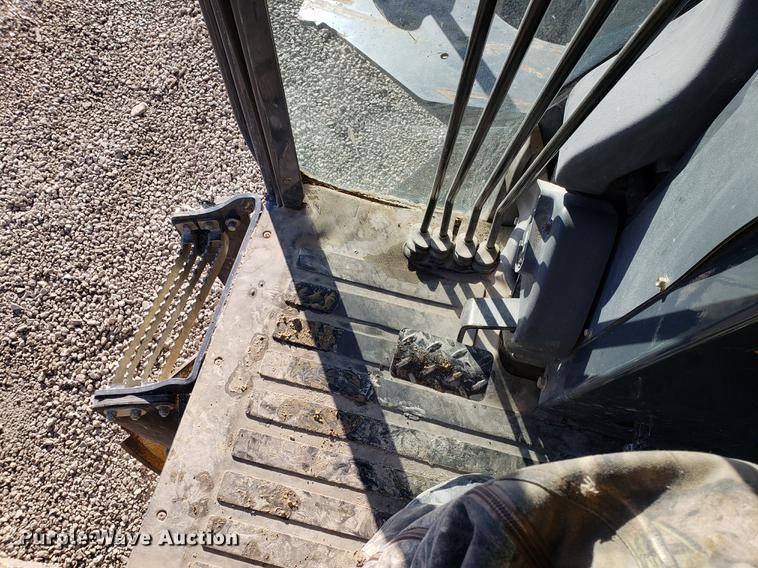 image for item AV9482 2011 John Deere 770G motor grader