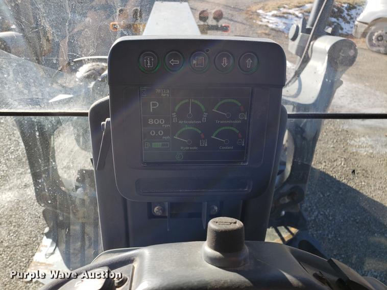 image for item AV9482 2011 John Deere 770G motor grader