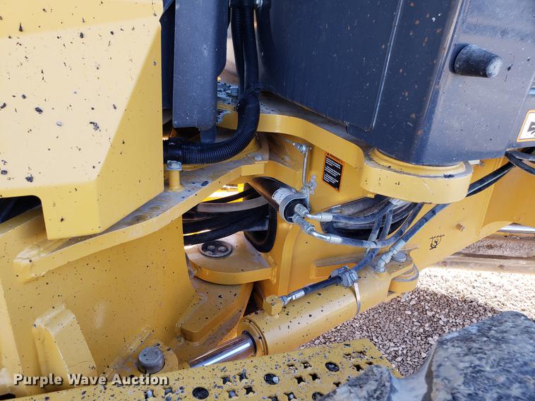 image for item AV9482 2011 John Deere 770G motor grader