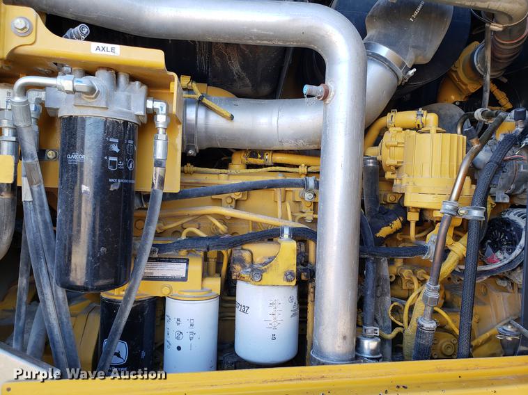 image for item AV9482 2011 John Deere 770G motor grader