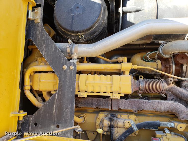 image for item AV9482 2011 John Deere 770G motor grader