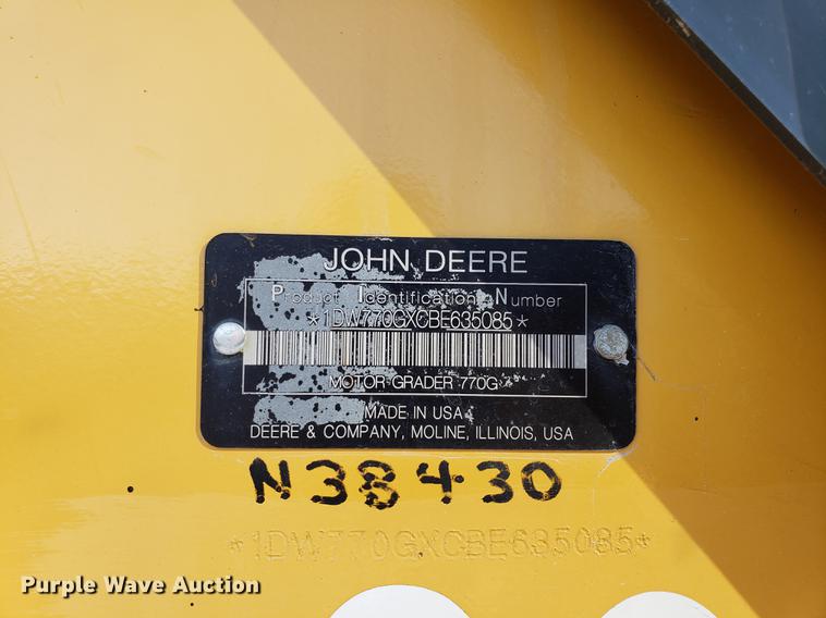 image for item AV9482 2011 John Deere 770G motor grader