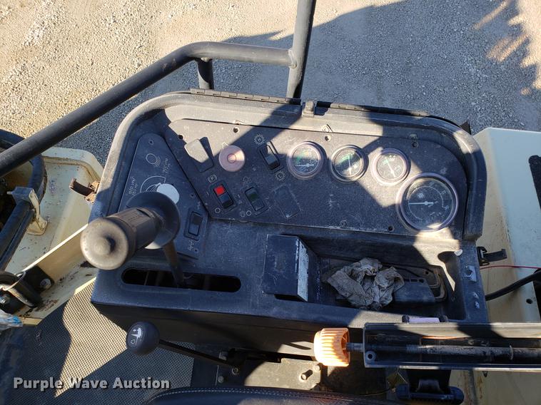 image for item AV9483 2000 Ingersoll Rand 110D Pro-Pac series single drum vibratory roller