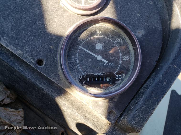 image for item AV9483 2000 Ingersoll Rand 110D Pro-Pac series single drum vibratory roller