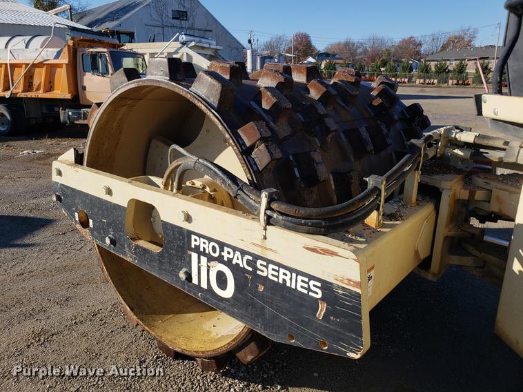 image for item AV9483 2000 Ingersoll Rand 110D Pro-Pac series single drum vibratory roller