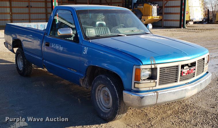 image for item AV9485 1992 GMC 1500 pickup truck