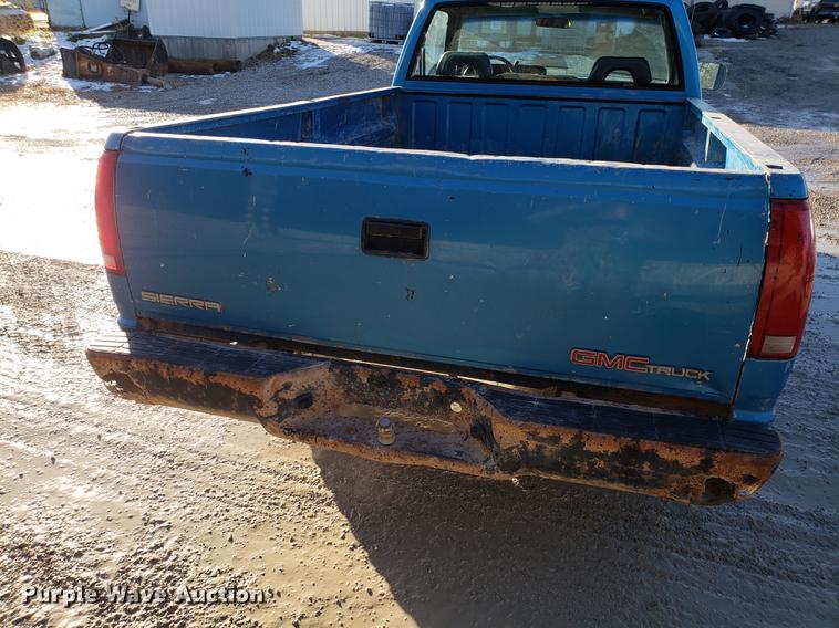 image for item AV9485 1992 GMC 1500 pickup truck