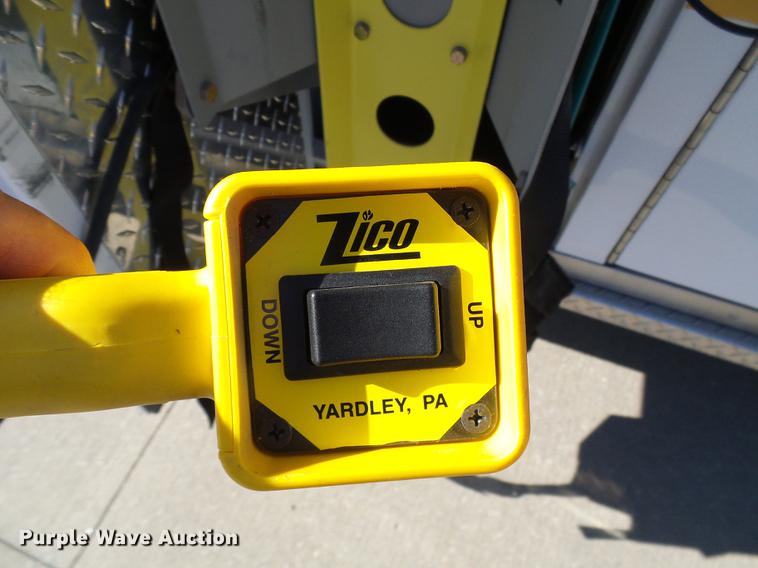 image for item DB2084 2010 Chevrolet Express G4500 ambulance