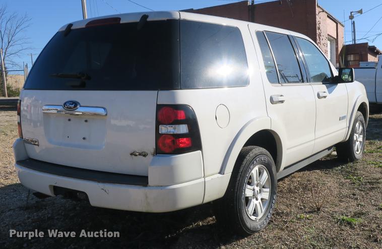 image for item DB8933 2008 Ford Explorer SUV