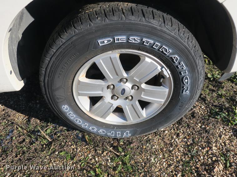 image for item DB8933 2008 Ford Explorer SUV