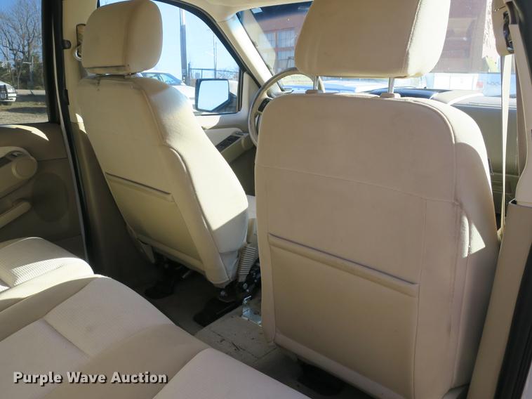 image for item DB8933 2008 Ford Explorer SUV