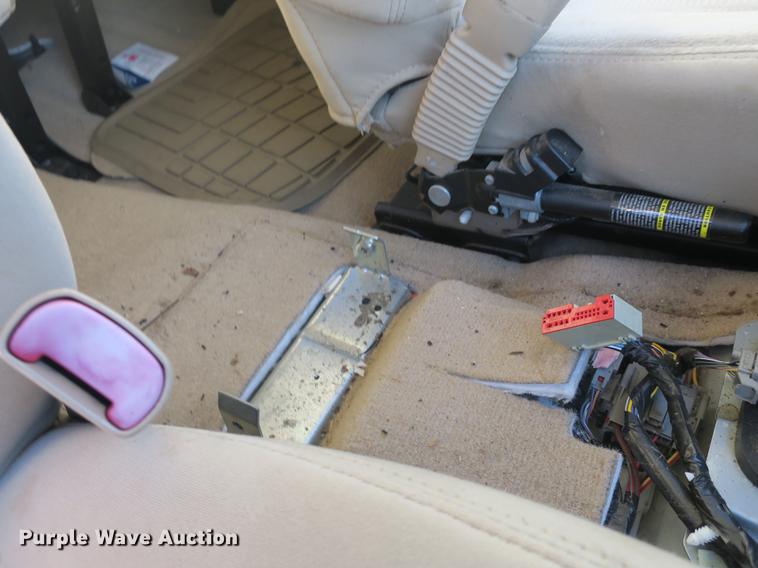 image for item DB8933 2008 Ford Explorer SUV