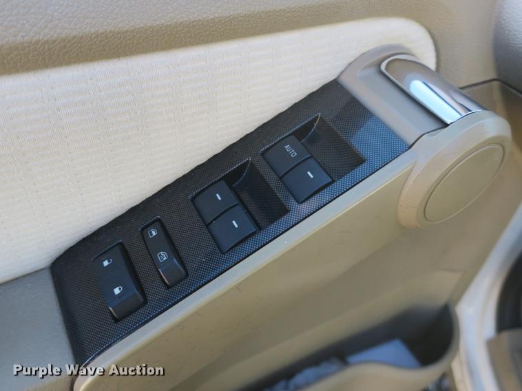 image for item DB8933 2008 Ford Explorer SUV