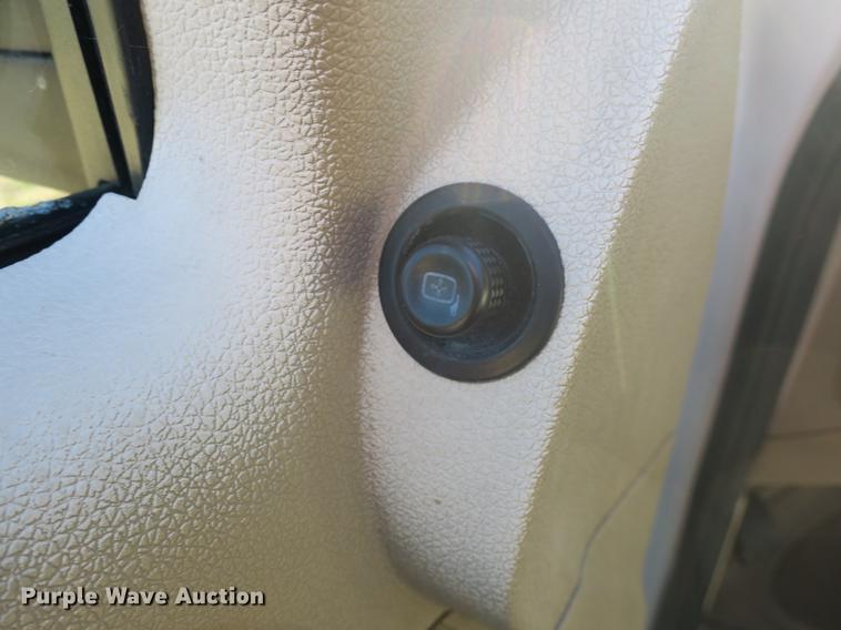 image for item DB8933 2008 Ford Explorer SUV