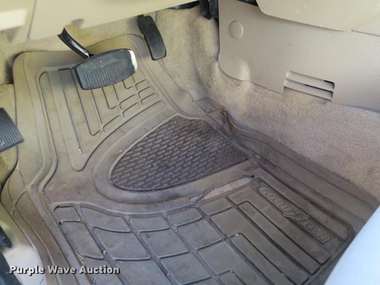 image for item DB8933 2008 Ford Explorer SUV