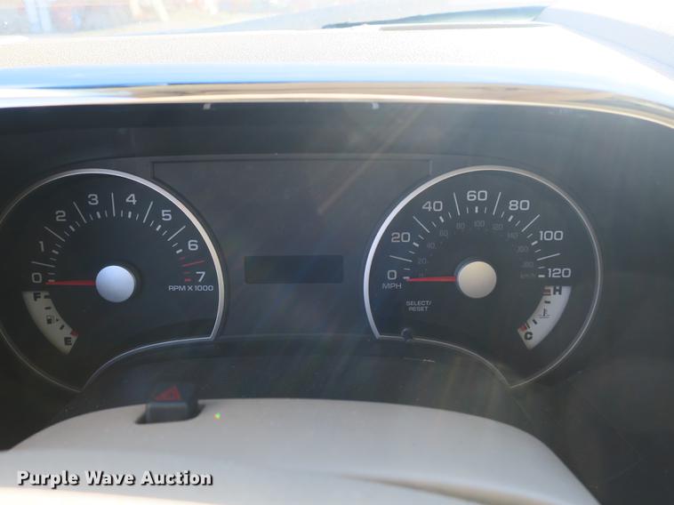 image for item DB8933 2008 Ford Explorer SUV