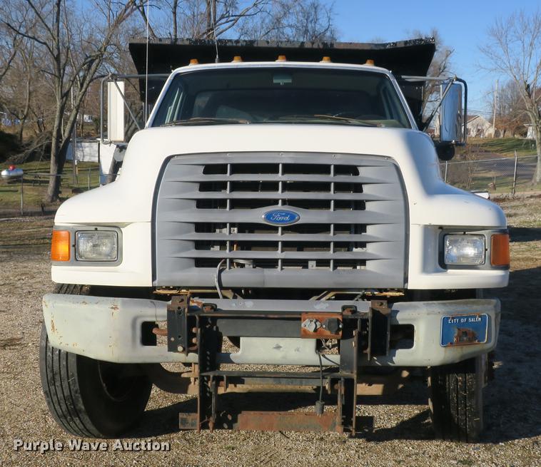 image for item DB8936 1997 Ford F700 dump truck
