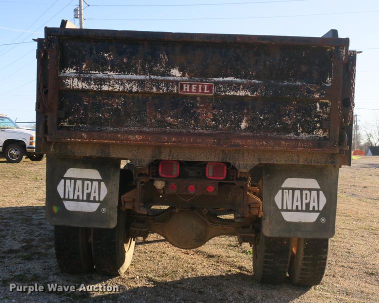 image for item DB8936 1997 Ford F700 dump truck