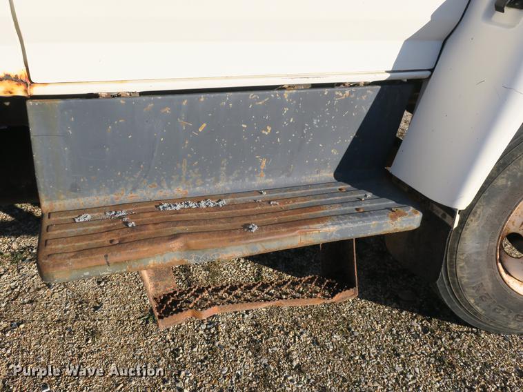 image for item DB8936 1997 Ford F700 dump truck