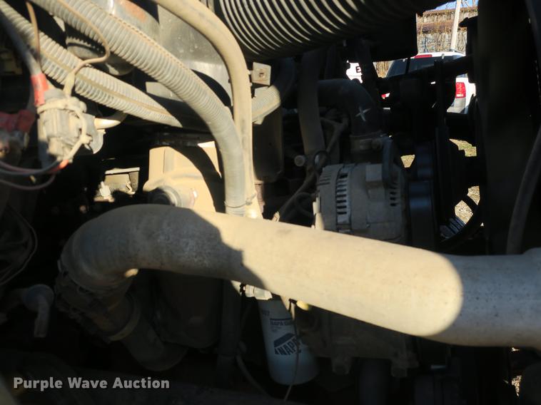 image for item DB8936 1997 Ford F700 dump truck