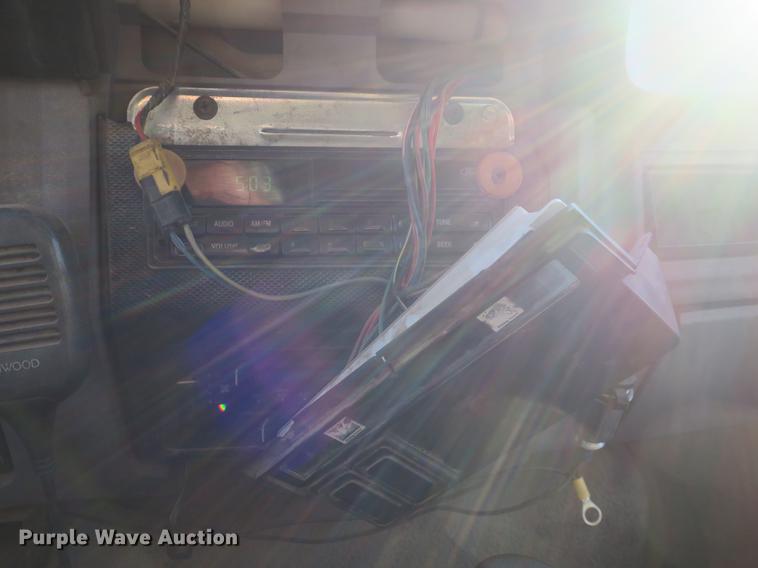 image for item DB8936 1997 Ford F700 dump truck