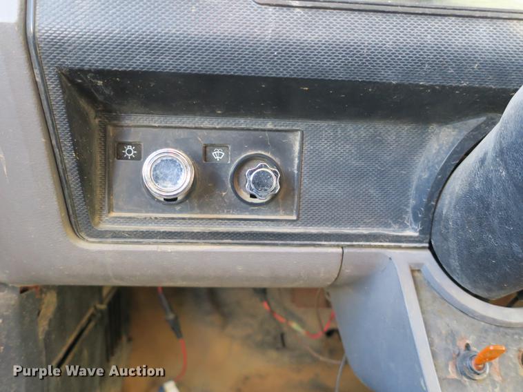 image for item DB8936 1997 Ford F700 dump truck