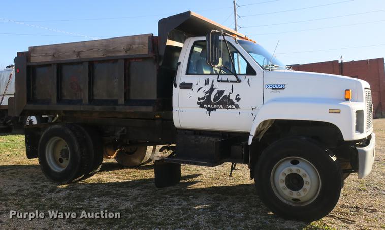 image for item DB8937 1992 Chevrolet Kodiak C5500 dump truck