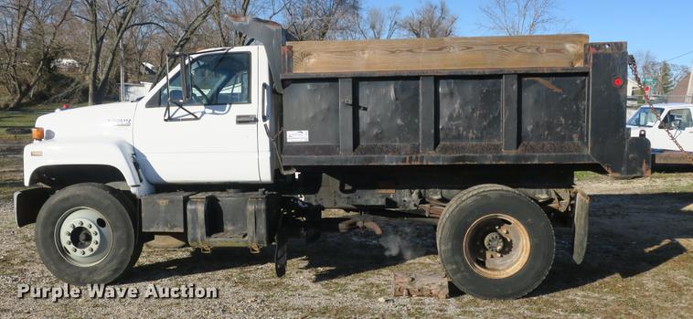 image for item DB8937 1992 Chevrolet Kodiak C5500 dump truck