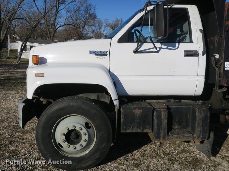 image for item DB8937 1992 Chevrolet Kodiak C5500 dump truck