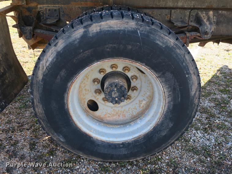 image for item DB8937 1992 Chevrolet Kodiak C5500 dump truck