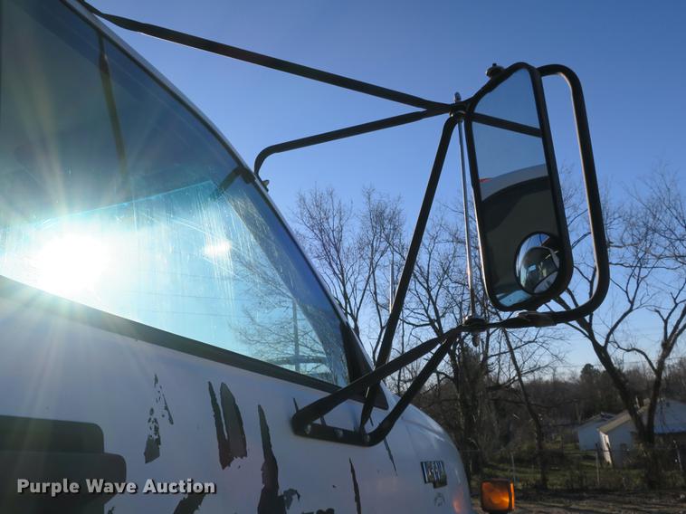 image for item DB8937 1992 Chevrolet Kodiak C5500 dump truck