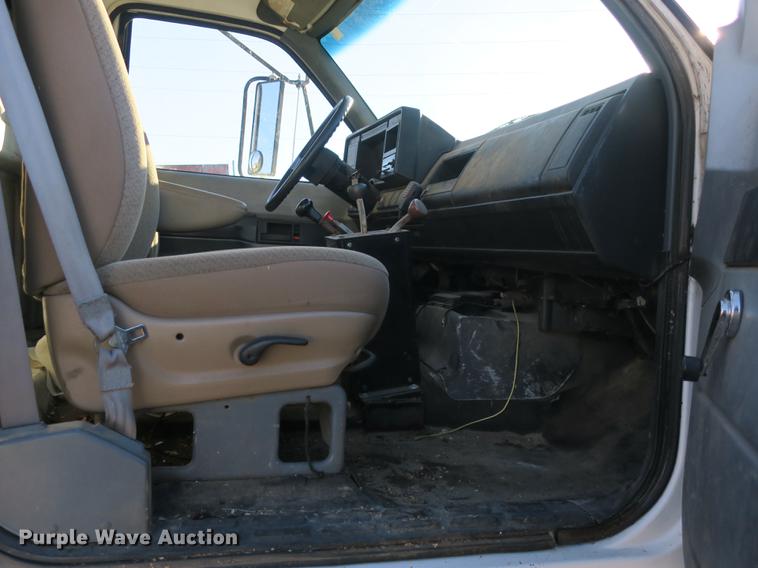 image for item DB8937 1992 Chevrolet Kodiak C5500 dump truck