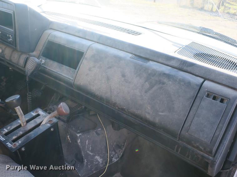 image for item DB8937 1992 Chevrolet Kodiak C5500 dump truck