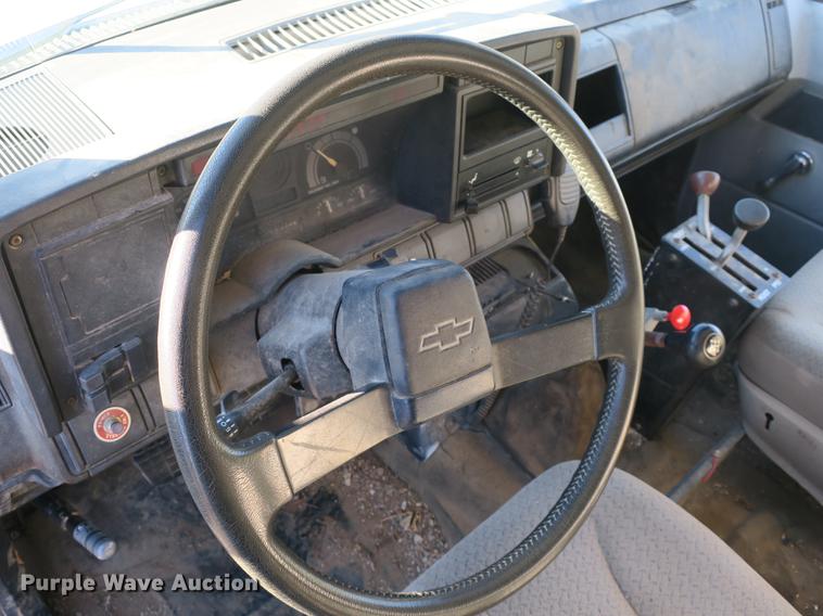 image for item DB8937 1992 Chevrolet Kodiak C5500 dump truck