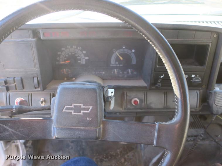 image for item DB8937 1992 Chevrolet Kodiak C5500 dump truck