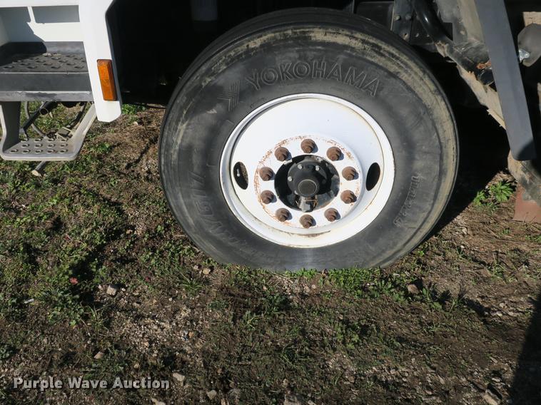 image for item DB8938 2004 Freightliner FC80 street sweeper truck