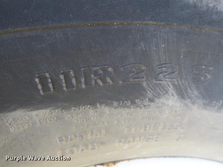 image for item DB8938 2004 Freightliner FC80 street sweeper truck