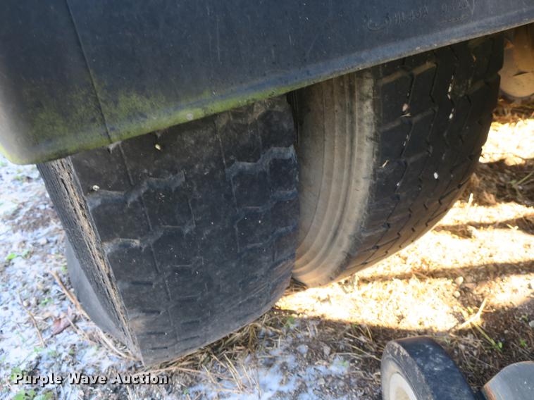 image for item DB8938 2004 Freightliner FC80 street sweeper truck