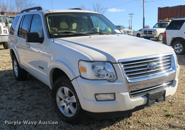 image for item DB8939 2008 Ford Explorer XLT SUV