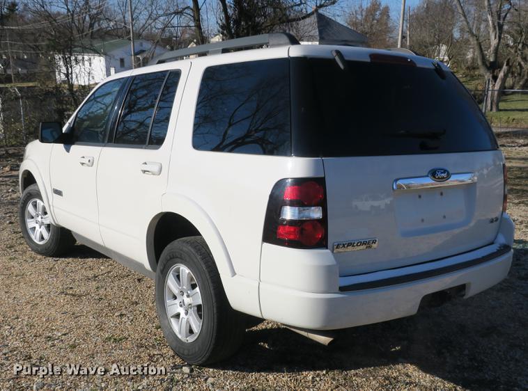 image for item DB8939 2008 Ford Explorer XLT SUV