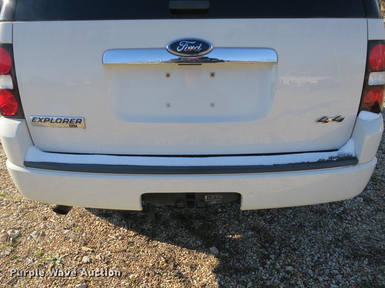 image for item DB8939 2008 Ford Explorer XLT SUV