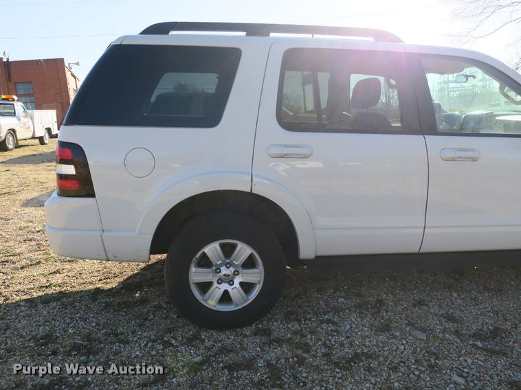 image for item DB8939 2008 Ford Explorer XLT SUV